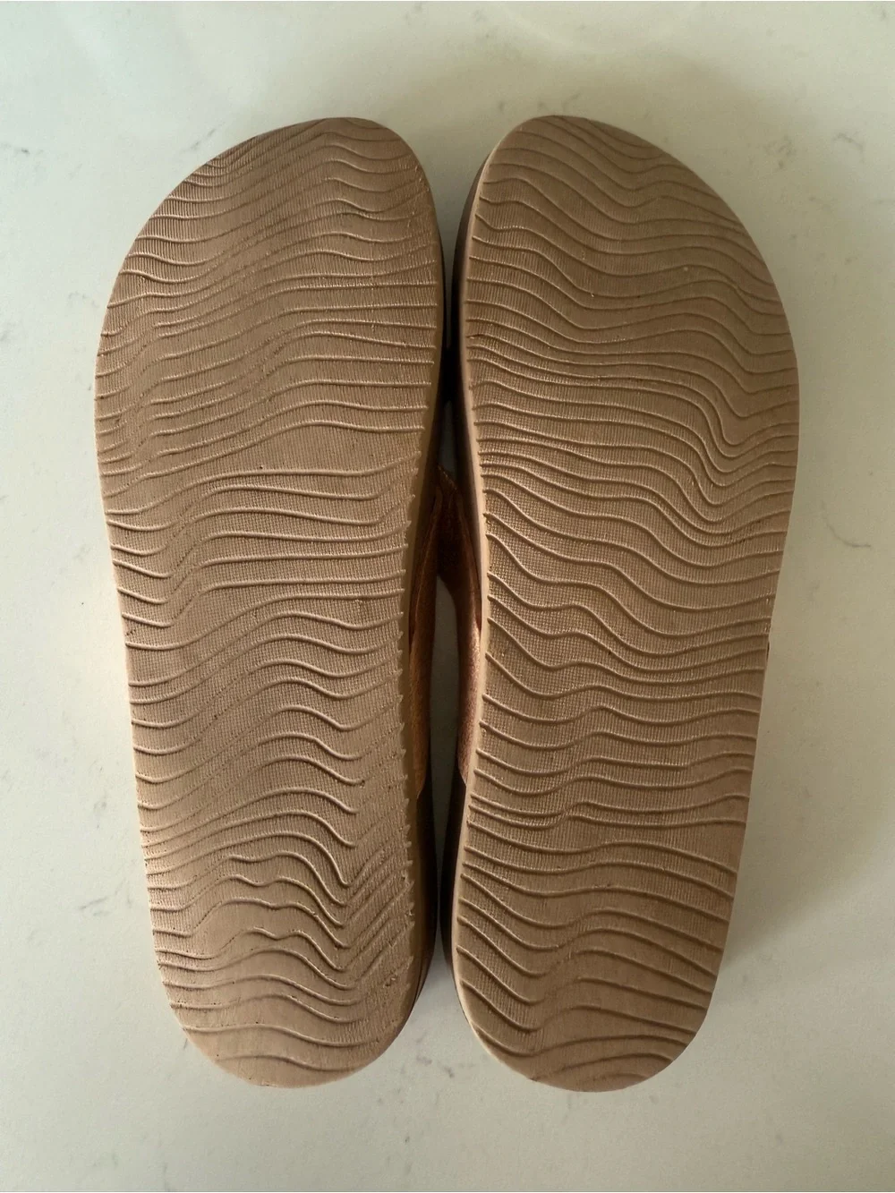 Reef Women’s Cushion Court Flip Flop - Picture 4 of 7